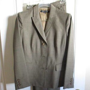 Anne Klein - pants suit - 10P - worn once